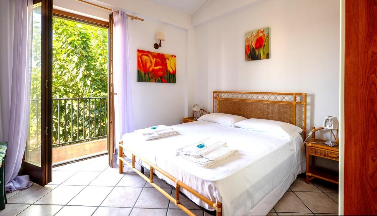 Villa Aura มารีนาดิมอดิกา ภายนอก รูปภาพ