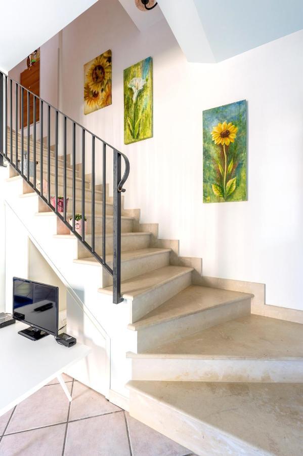 Villa Aura มารีนาดิมอดิกา ภายนอก รูปภาพ